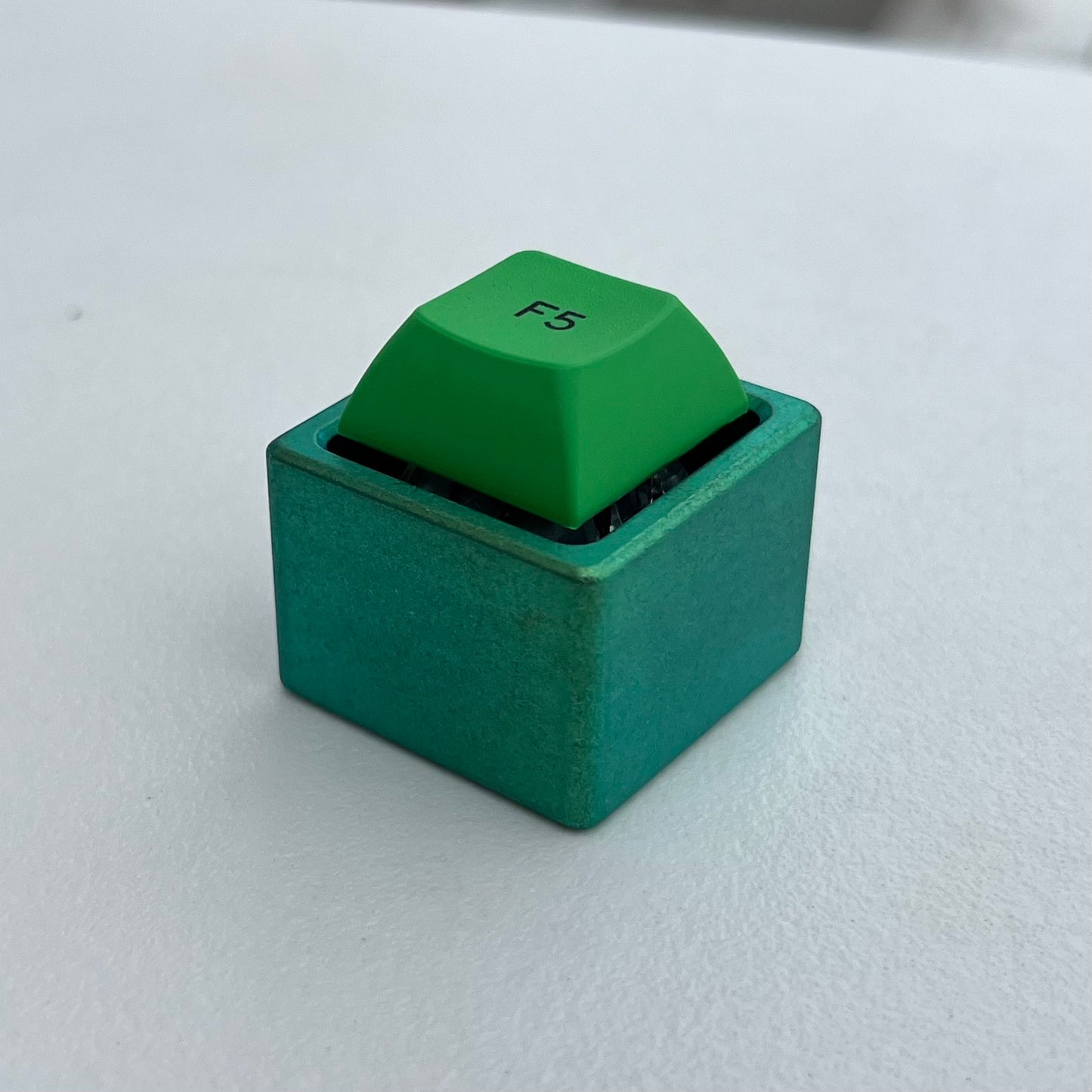 F5 Titanium (HV green)