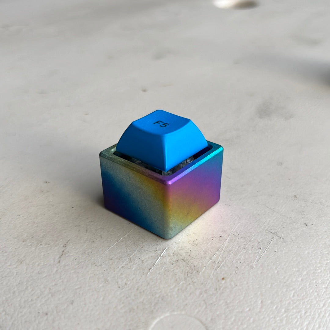F5 Titanium (rainbow fade)